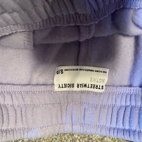 Lavender jogging pants - Picture 3 of 3